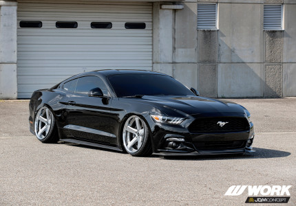 F: 5-114.3 20x10.5 +9 O-disk (245/30/20)
R: 5-114.3 20x10.5 +0 O-disk (245/30/20)