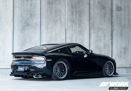 F: 5-114.3 19x10.5 +5 O-disk (255/40/19) 
R: 5-114.3 19x10.5 -3 O-disk (255/40/19) 