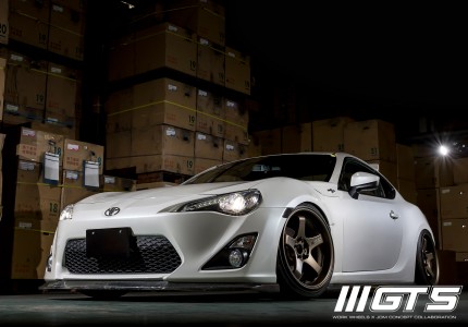 WORK GT5 
[F] 5-100 18X10 +38
[R] 5-100 18X10 +38
AHG BRONZE