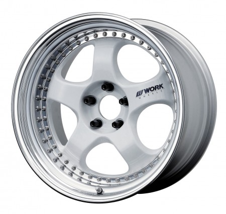 WHITE [WHT] CENTRE DISK, POLISHED ANODIZED STEP RIM WITH CHROME RIVETS