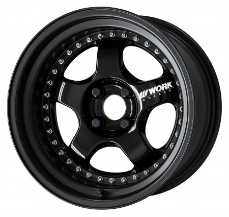 GLOSS BLACK [BLK] CENTRE DISK, MATT BLACK ANODIZED STEP RIM WITH CHROME RIVETS