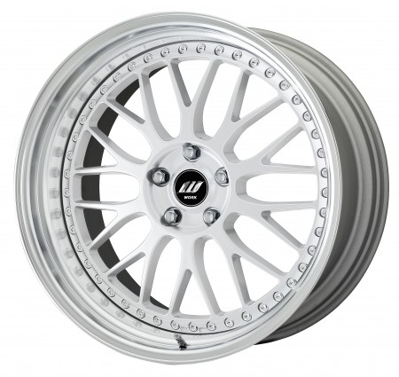 GLOSS WHITE [WHT] CENTRE DISK, POLISHED ANODIZED STEP RIM, CHROME RIVETS